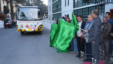 Photo of मुख्यमंत्री ने शैक्षणिक भ्रमण वाहनों को हरी झण्डी दिखाकर रवाना किया