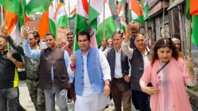 Photo of भाजपा प्रदेश प्रभाती श्रीकांत शर्मा ने शिमला ग्रामीण के शोधी एवं शिमला शहरी के संजौली में आयोजित तिरंगा यात्रा में भाग लिया।