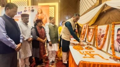 Photo of अहिल्याबाई की उपलब्धियाँ भारतीय इतिहास में स्वर्णिम अक्षरों में अंकित हैं : टंडन