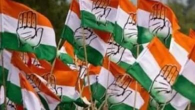 Photo of कांग्रेस की बैठक में प्रदेश अध्यक्ष के सामने हंगामा और नारेबाजी, भितरघात का लगाया आरोप