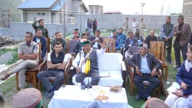 Photo of राजस्व मंत्री ने जनजातीय जिला किन्नौर की सीमावर्ती पंचायत छितकुल के नित्थल थाच का दौरा किया भारतीय सेना व स्थानीय ग्रामवासियों से विभिन्न मुद्दों पर चर्चा की