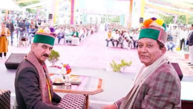 Photo of मुख्यमंत्री ने कल्पा ब्लॉक के 25 लाभार्थियों को भूमि पट्टे के मालिकाना हक प्रमाण-पत्र वितरित किए  किन्नौर विस क्षेत्र में 48‐48 करोड़ रूपये की विकासात्मक परियोजनाओं के उद्घाटन एवं शिलान्यास