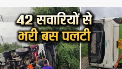 Photo of *नालागढ़ में HRTC सरकाघाट डिपो की बस पलटी, 42 यात्री थे सवार*