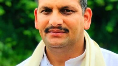 Photo of *आपदा से जूझ रहा है प्रदेश कहां हैं लोक निर्माण मंत्री : विनोद कुमार*