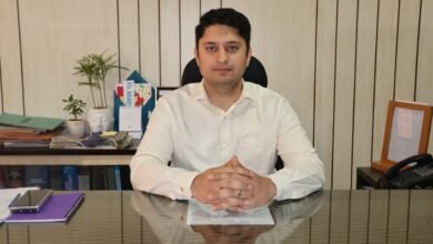 Photo of पंडोह डैम से फ्लशिंग कार्य शुरू, लोगों से सावधानी बरतने की अपील