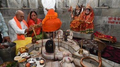 Photo of राज्यपाल ने किया ऐतिहासिक मार्कंडेय मंदिर में पूजा-अर्चना
