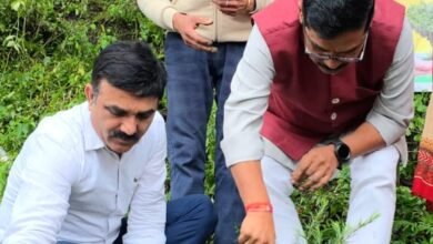Photo of एक पेड़ मां के नाम कार्यक्रम में पहुंचे प्रदेश संगठन महामंत्री सिद्धार्थन, रोपे 51 पेड़