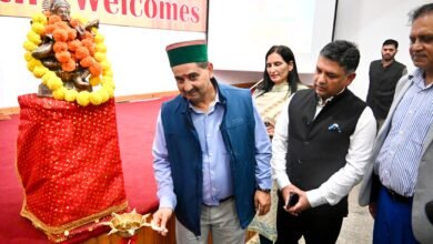 Photo of उप मुख्य सचेतक ने एपीजी विश्वविद्यालय में आयोजित पौधारोपण कार्यक्रम में की शिरकत