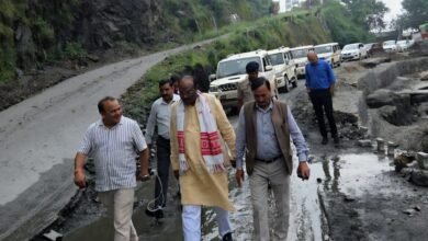 Photo of पीएम की करुणा, सेवा भावना और जनकल्याण की प्रेरणा से ही मैं यहाँ पहुँचकर पीड़ित परिवारों के दुःख-दर्द को साझा कर रहा हूं : दुर्गादास