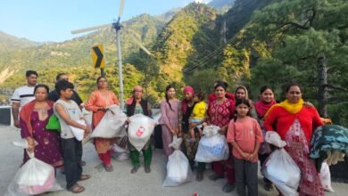 Photo of शूलिनी विश्वविद्यालय ने बाढ़ प्रभावित मंडी और कुल्लू में 3,500 किलोग्राम राहत सामग्री भेजी