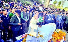 Photo of “वीर नमांश स्याल को अश्रुपूरित अंतिम सलाम — तिरंगे में लिपटा जांबाज़, गांव में उमड़ा जनसैलाब”