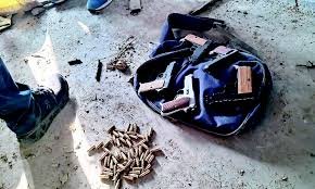 Photo of पंजाब में बड़ी आतंकी साजिश नाकाम: मोहाली हाईवे पर मुठभेड़ में गोल्डी ढिल्लों के चार गुर्गे गिरफ्तार, हथियारों का जखीरा बरामद