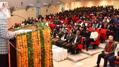 Photo of नशा मुक्त एवं संस्कार युक्त समाज की स्थापना भविष्य की सुरक्षा का आधार – न्यायमूर्ति विवेक सिंह ठाकुर