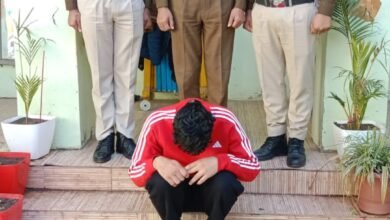 Photo of सोलन में SIU की बड़ी कार्रवाई, शूलिनी यूनिवर्सिटी का छात्र चिट्टे सहित गिरफ्तार