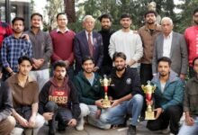 Photo of शूलिनी विश्वविद्यालय में इंजीनियरिंग संकाय ने अंतरविभागीय क्रिकेट टूर्नामेंट जीता