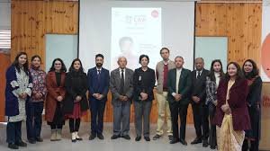 Photo of मेगा कानूनी जागरूकता अभियान में शूलिनी लॉ छात्रों की सक्रिय भागीदारी, न्यायमूर्तियों ने दी प्रेरणादायी सीख