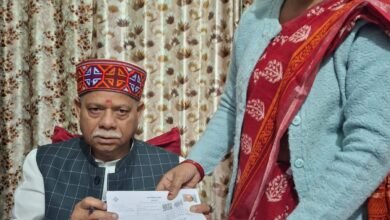 Photo of गोरखपुर में राज्यपाल ने भरा फॉर्म, मतदाता सूची सत्यापन अभियान की सराहना