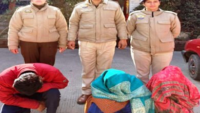 Photo of शिमला में तांबा तार चोरी गिरोह का भंडाफोड़: बिहार की 2 महिलाएं सहित 3 आरोपी रंगे हाथ गिरफ्तार