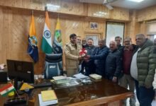 Photo of सोलन में कानून-व्यवस्था को लेकर व्यापार मंडल सक्रिय, पुलिस प्रशासन से समन्वय बैठक