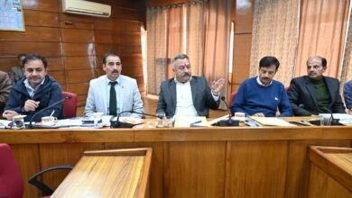 Photo of Rohit Thakur ने शिक्षा विभाग की समीक्षा बैठक की अध्यक्षता की, बोर्ड परीक्षा केंद्रों में CCTV अनिवार्य