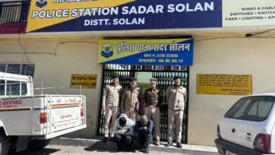 Photo of 7.25 ग्राम चिट्टा के साथ दो आरोपी गिरफ्तार, सोलन पुलिस ने एनडीपीएस एक्ट के तहत दर्ज किया मामला