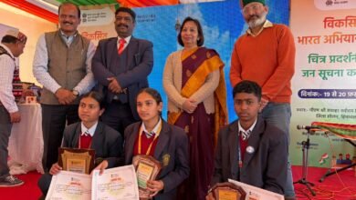 Photo of कुनिहार में ‘विकसित भारत’ की झलक: विद्यार्थियों ने चित्रों में उकेरे सपने