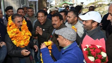 Photo of Thakur Sukhvinder Singh Sukhu से राज्यभर के प्रतिनिधिमंडलों की मुलाकात, आईजीएमसी में नंद लाल का कुशलक्षेम जाना