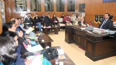 Photo of “शिमला में स्वास्थ्य का डबल अभियान: सर्वाइकल कैंसर के खिलाफ 29 मार्च से विशेष मुफ्त HPV टीकाकरण, 23 फरवरी को राष्ट्रीय कृमि मुक्ति दिवस पर 2.21 लाख बच्चों को एल्बेंडाजोल-विटामिन ए” — उपायुक्त अनुपम कश्यप