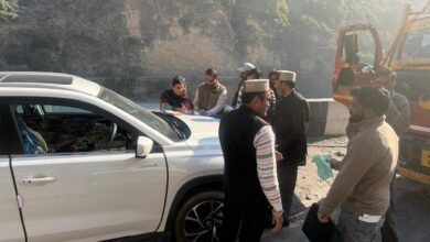 Photo of हिमाचल-उत्तराखंड बॉर्डर पर RTO का बड़ा एक्शन! 30 गाड़ियों के चालान, ₹5.49 लाख जुर्माना | ‘परदेसी’ हॉर्न ने फंसाया ट्रक