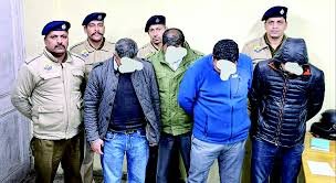 Photo of Himachal Pradesh Police की बड़ी कार्रवाई: LSD तस्करी मामले में STF के चार कर्मचारी बर्खास्त, ‘चिट्टा-मुक्त हिमाचल’ अभियान तेज