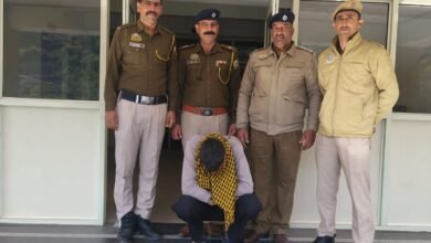 Photo of दाड़लाघाट ड्रग्स केस: 935 ग्राम अफीम, 1.98 किलो चरस बरामद… मुख्य सप्लायर मनोज कुमार सोलन से गिरफ्तार!