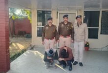 Photo of परवाणू में 5.70 ग्राम चिट्टा/हेरोइन सहित दो युवक गिरफ्तार, वाहन भी जब्त