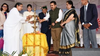 Photo of सोलन में आध्यात्मिक कार्यक्रम ‘पासवर्ड फॉर हैप्पीनेस’, स्वास्थ्य मंत्री शांडिल और विक्रमादित्य सिंह रहे मौजूद