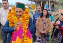 Photo of शाहपुर के विकास को प्राथमिकता, सुधेड़ पंचायत में 2.5 लाख के हैंडपंप का विधायक केवल सिंह पठानिया ने किया उद्घाटन