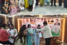 Photo of सोलन में कांग्रेस को मजबूती: कर्नल संजय शांडिल के नेतृत्व में 19 युवाओं ने थामा हाथ