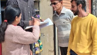 Photo of सोलन में आक्रोश की लहर: सड़क, पानी और स्वास्थ्य सेवाओं को लेकर जनता का सरकार के खिलाफ बड़ा प्रदर्शन