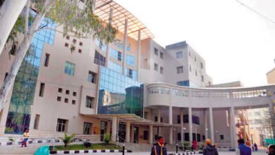 Photo of टांडा अस्पताल में दवाइयों का टोटा, मरीजों को बाहर से खरीदनी पड़ रहीं दवाएं