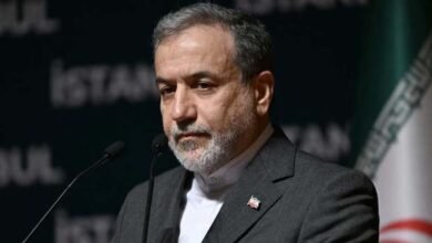 Photo of “अस्थाई युद्धविराम नहीं, स्थायी शांति चाहिए” — अब्बास अराघची का बड़ा बयान, होर्मुज जलडमरूमध्य बंद होने से वैश्विक तेल संकट गहराया