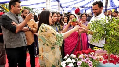 Photo of सोलन में Shoolini University का भव्य पुष्प उत्सव: 500 से ज्यादा आगंतुक, 200+ विदेशी व दुर्लभ फूलों की शानदार प्रदर्शनी