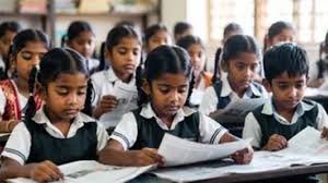 Photo of दाखिले से कन्नी काट रहे स्कूल, 30 सितंबर तक निर्धारित आयुसीमा पूरी करने पर अगली कक्षा में एडमिशन का है प्रावधान