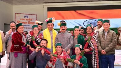 Photo of Himachal Day पर Sukhvinder Singh Sukhu का बड़ा ऐलान: किन्नौर की महिलाओं को ₹1500, पियो में जियोथर्मल हीटिंग और विकास योजनाओं की सौगात