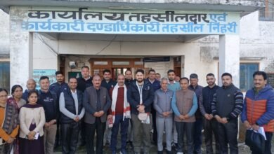 Photo of अपूर्व देवगन का निहरी तहसील में औचक निरीक्षण: 30 अप्रैल तक लंबित राजस्व मामलों के निपटारे के सख्त निर्देश