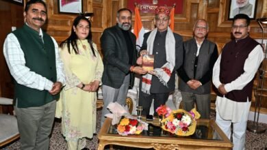 Photo of “कमला नेहरू अस्पताल शिफ्टिंग और पास शुल्क वृद्धि पर भाजपा का राजभवन मार्च—जनविरोधी फैसलों के खिलाफ सौंपे ज्ञापन”