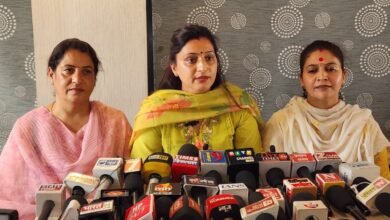 Photo of “महिलाओं की बसें रोककर कांग्रेस सरकार ने लोकतंत्र का गला घोंटा—आवाज दबाने की साजिश”: रीना कश्यप