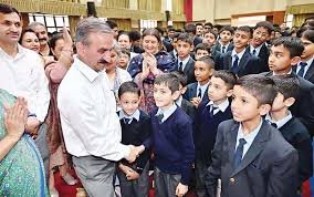 Photo of सीएम सर; जब टीचर अच्छे हैं, तो फिर क्यों बदले जा रहे, CM का जवाब, CBSE स्कूलों में इच्छा पूछकर हो रही नियुक्ति