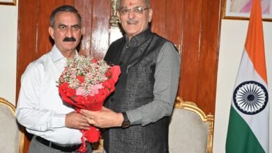 Photo of मुख्यमंत्री सुक्खू ने लोक भवन में राज्यपाल कविंद्र गुप्ता से की शिष्टाचार भेंट