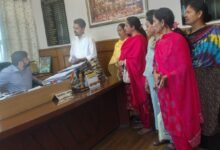 Photo of पंचायत चुनावों में मिड डे मील और आंगनवाड़ी वर्करों की ड्यूटी का विरोध, सीटू ने प्रशासन को सौंपा ज्ञापन