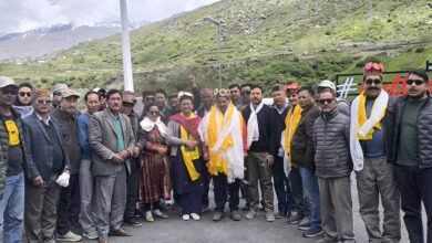 Photo of अटल टनल पहुंचने पर उप-मुख्य सचेतक केवल सिंह पठानिया का भव्य स्वागत