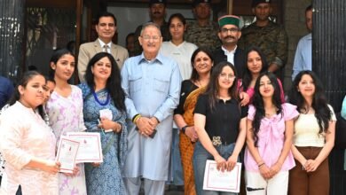 Photo of राज्यपाल ने युवाओं से रक्तदान और जनसेवा गतिविधियों में भागीदारी का आह्वान किया