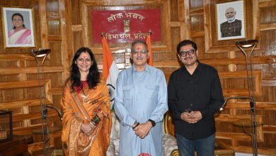 Photo of प्रसिद्ध अभिनेता रोहिताश्व गौर ने राज्यपाल से की भेंट, शिमला में शुरू हुई 71वीं अखिल भारतीय नाटक एवं नृत्य प्रतियोगिता